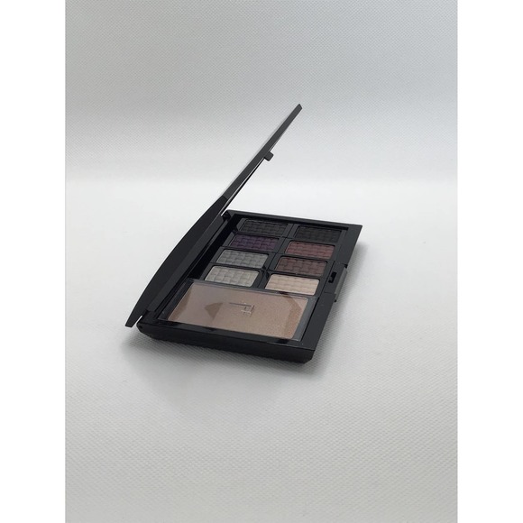 SALE | MAKEUP PACKAGE (BUNDLE OF 11) - Picture 8 of 16